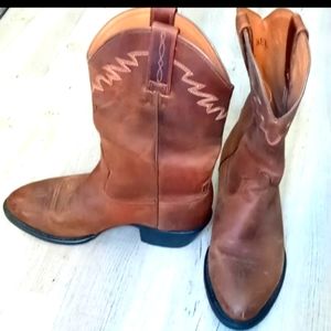 Ariat men's boots size 8 EE